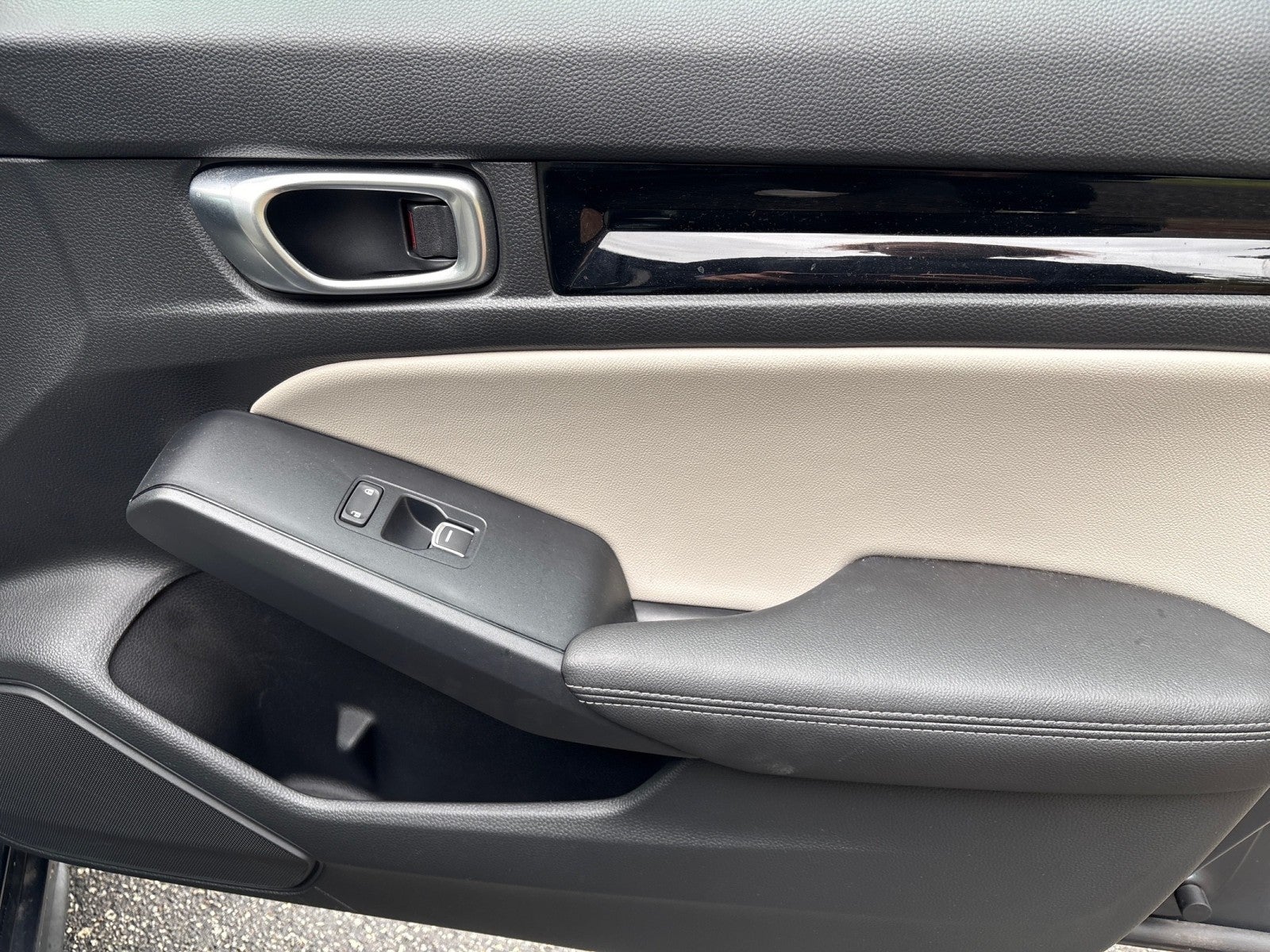 2023 Honda Civic Hatchback EX-L - Photo 23