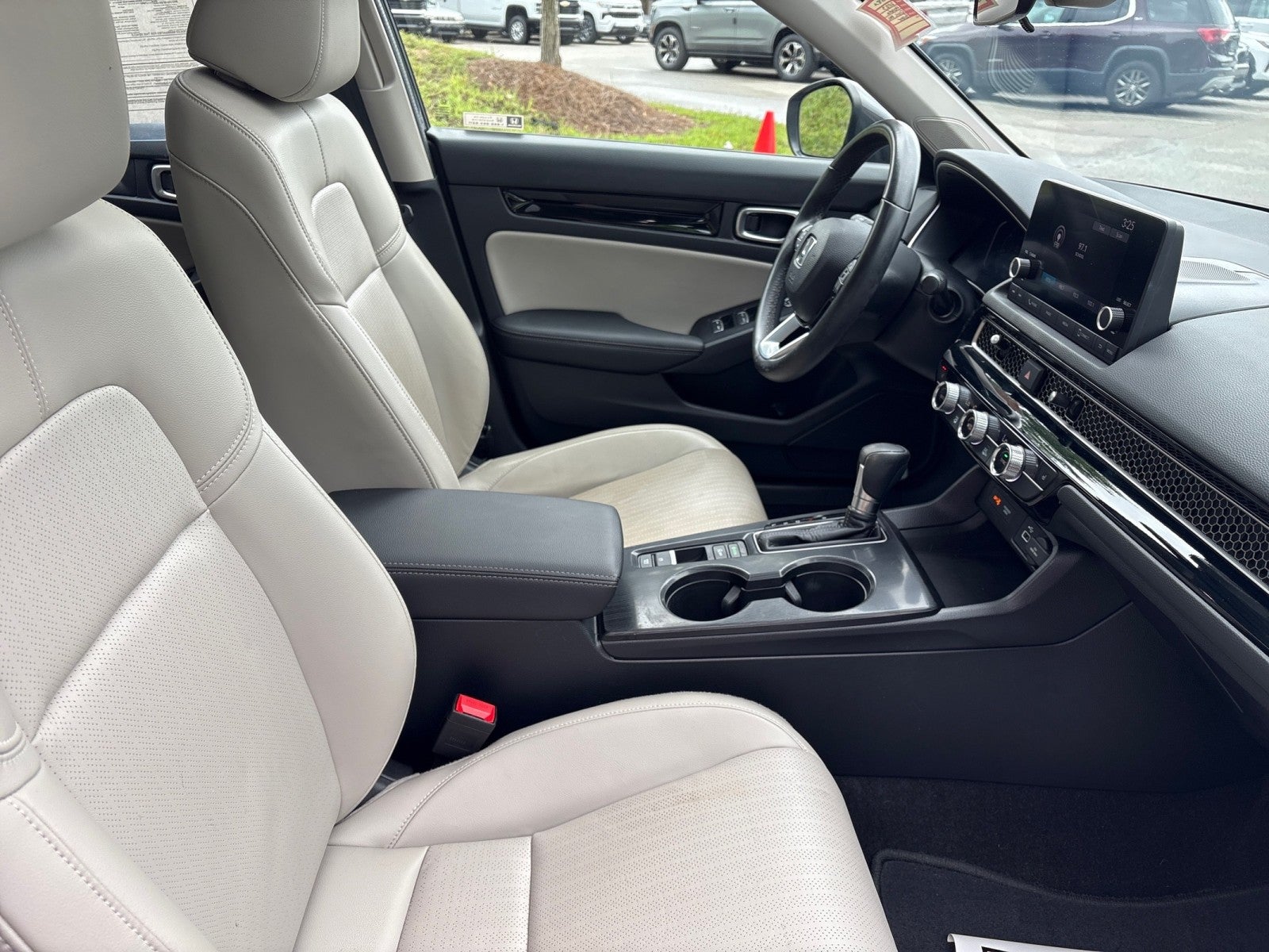 2023 Honda Civic Hatchback EX-L - Photo 24