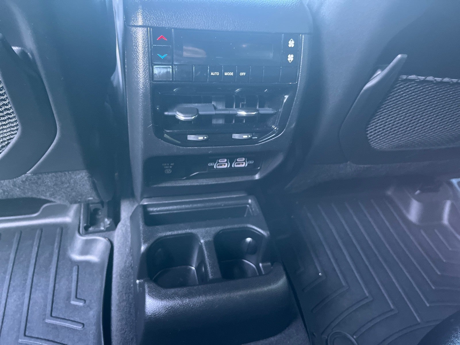 2022 Jeep Grand Cherokee L Altitude