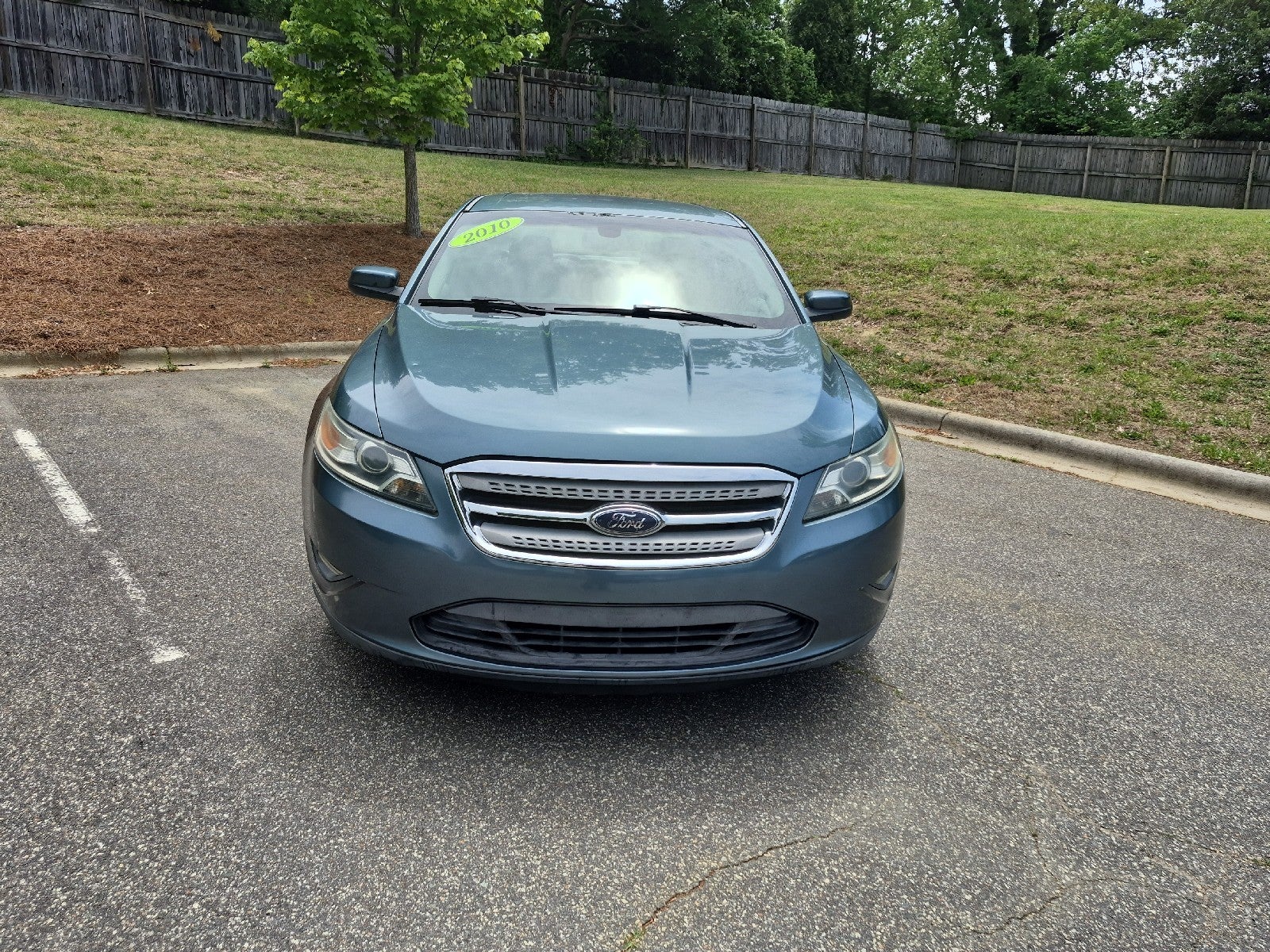 2010 Ford Taurus SEL
