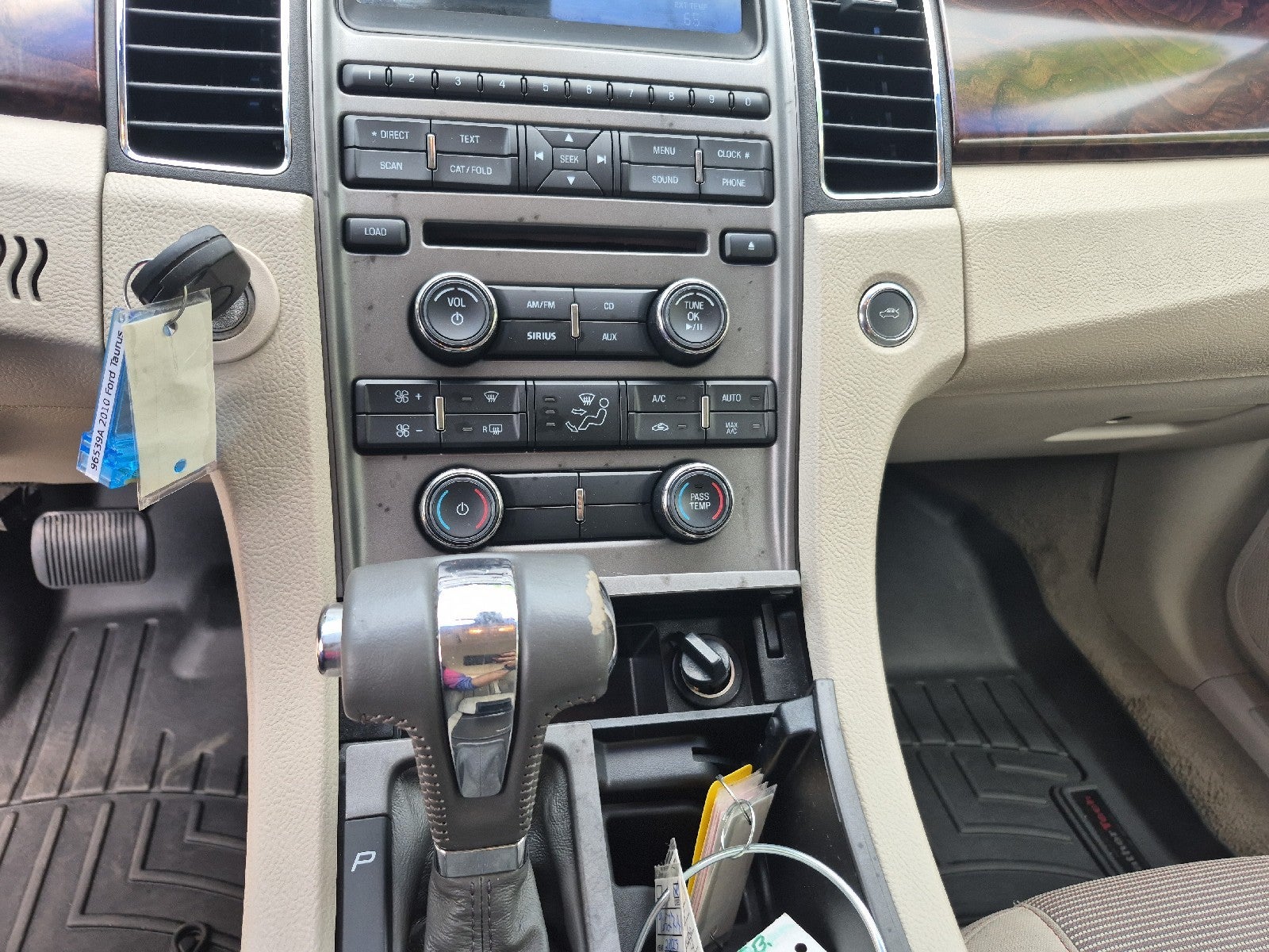 2010 Ford Taurus SEL