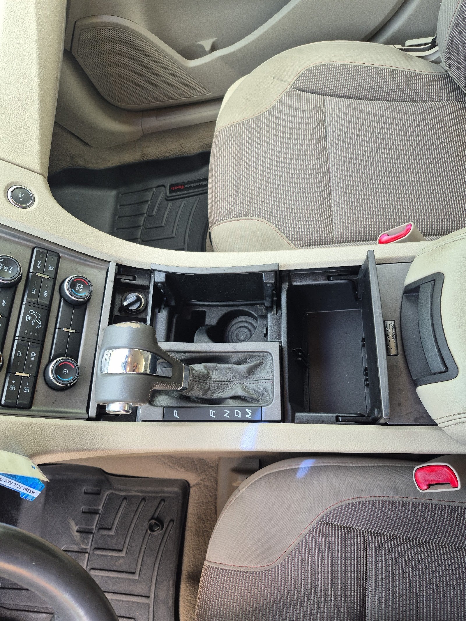 2010 Ford Taurus SEL