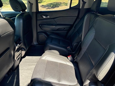 2017 GMC Acadia SLT