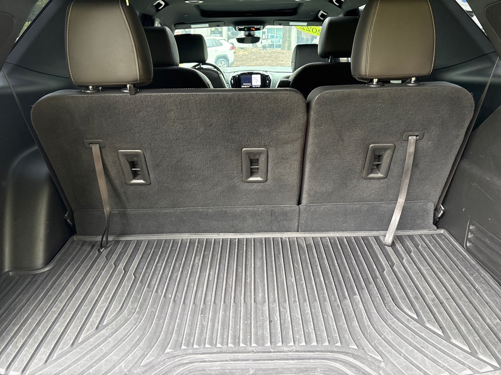 2022 Chevrolet Traverse LT Leather