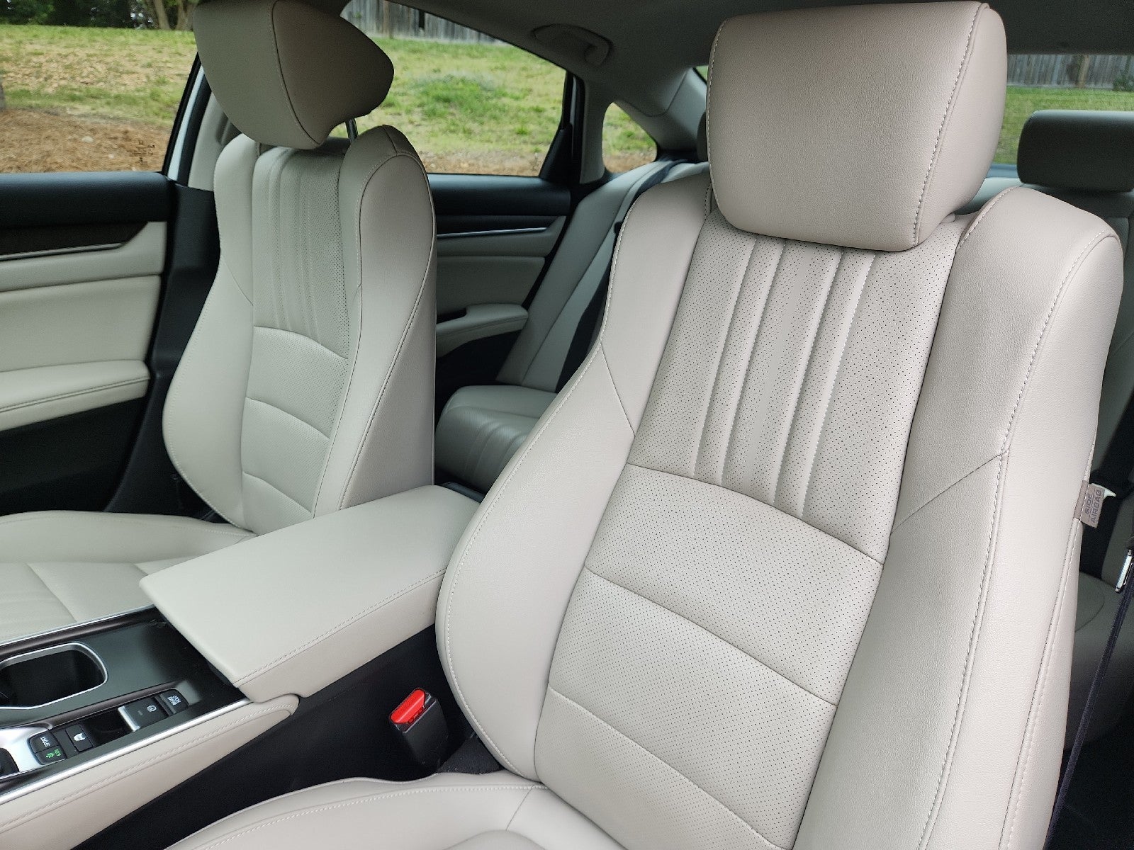 2022 Honda Accord Hybrid Touring - Photo 21