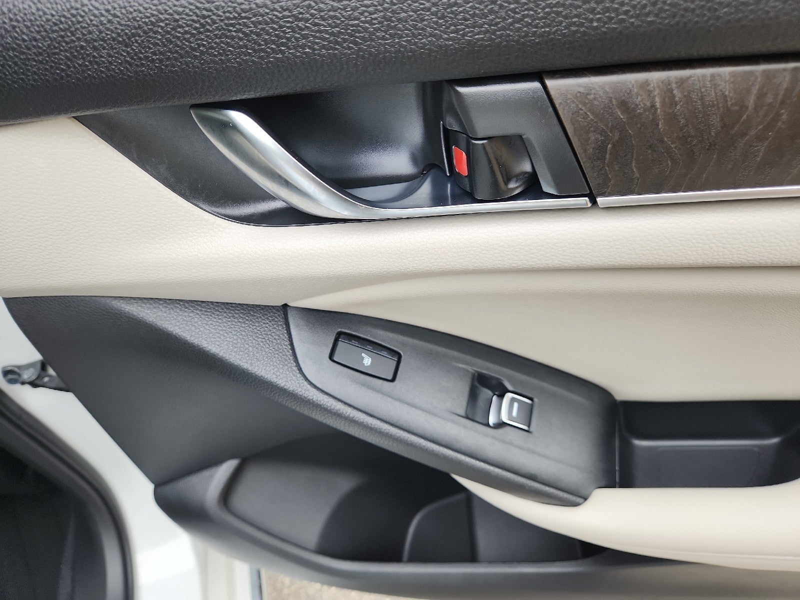 2022 Honda Accord Hybrid Touring - Photo 40