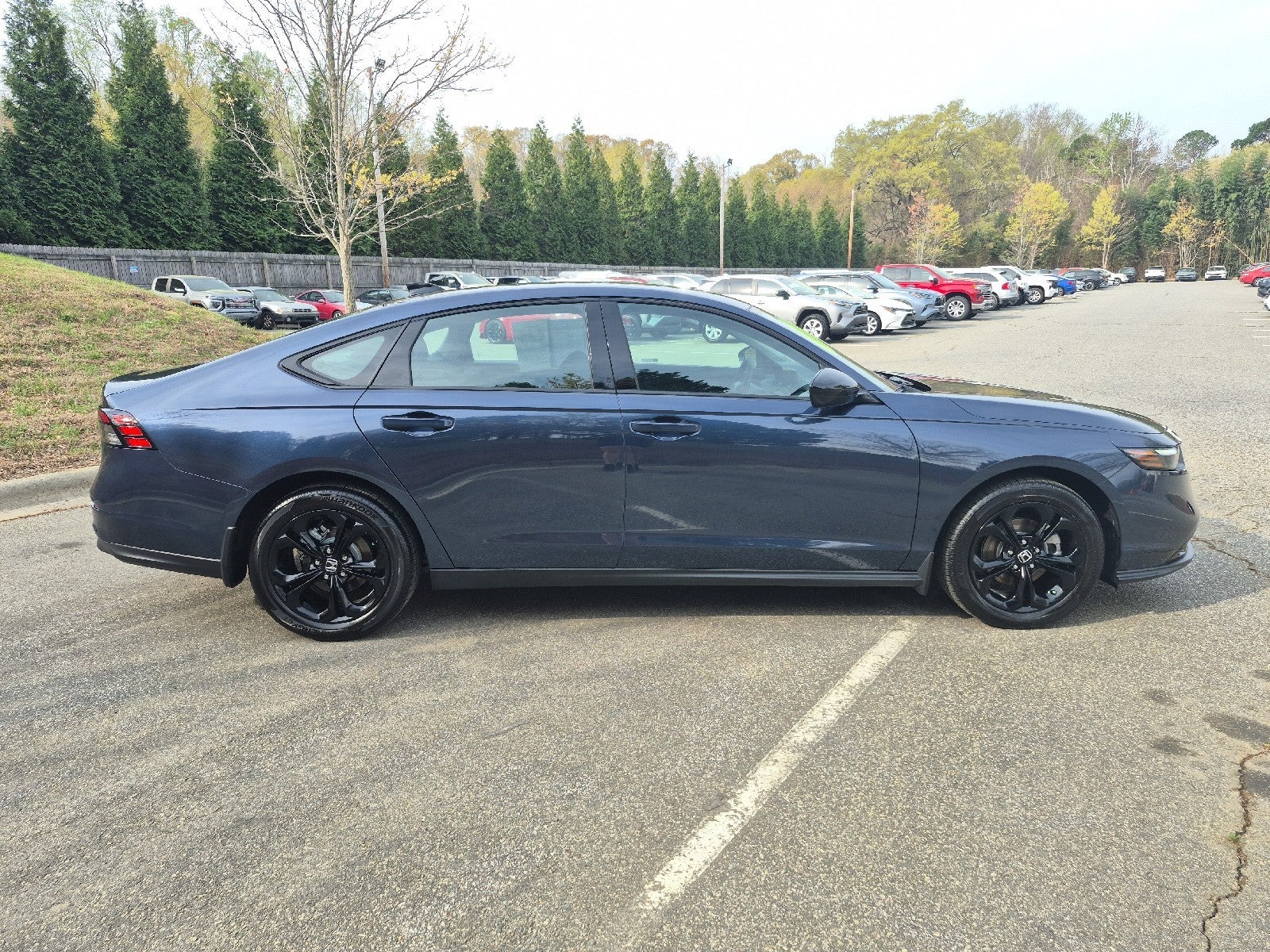 2025 Honda Accord Sedan SE