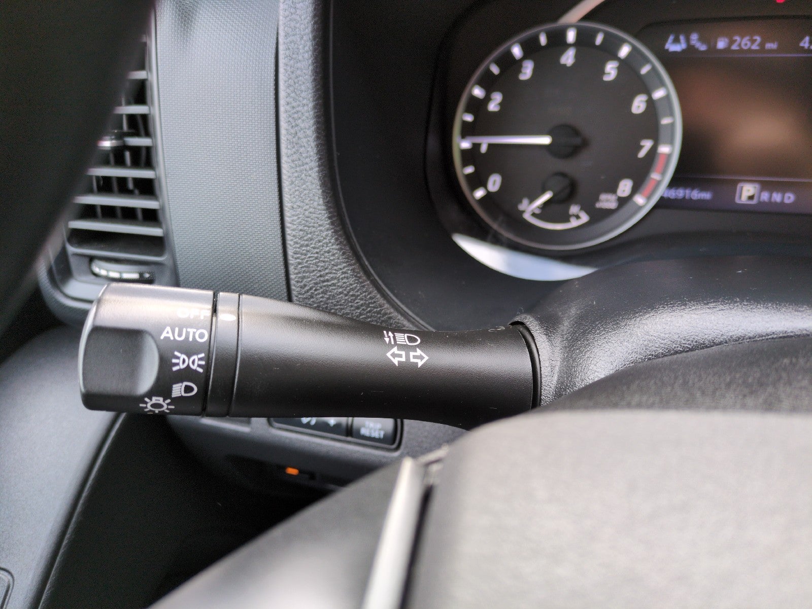 2023 Nissan Frontier S