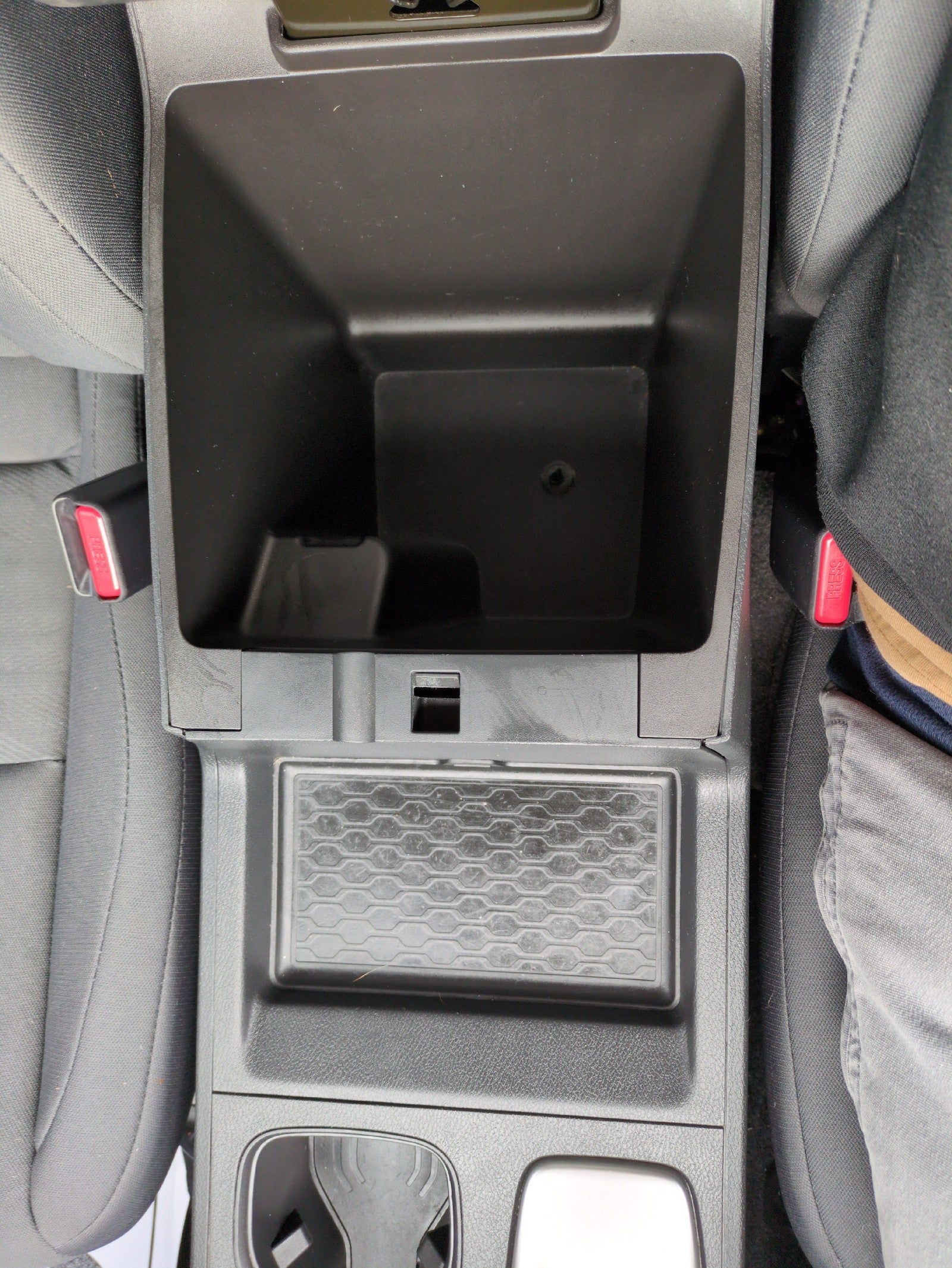 2023 Nissan Frontier S