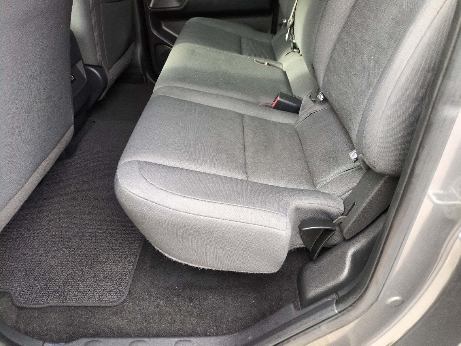 2023 Nissan Frontier S