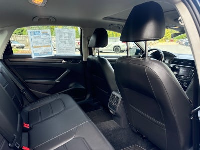 2020 Volkswagen Passat 2.0T R-Line