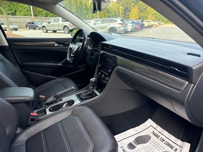 2020 Volkswagen Passat 2.0T R-Line