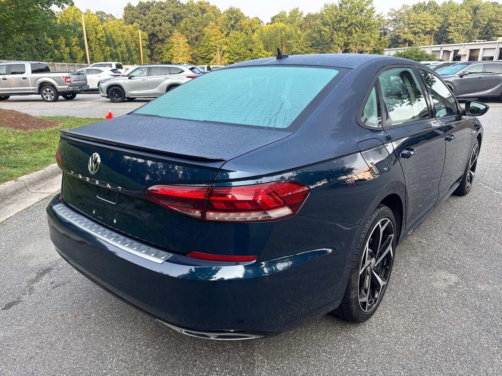 2020 Volkswagen Passat 2.0T R-Line