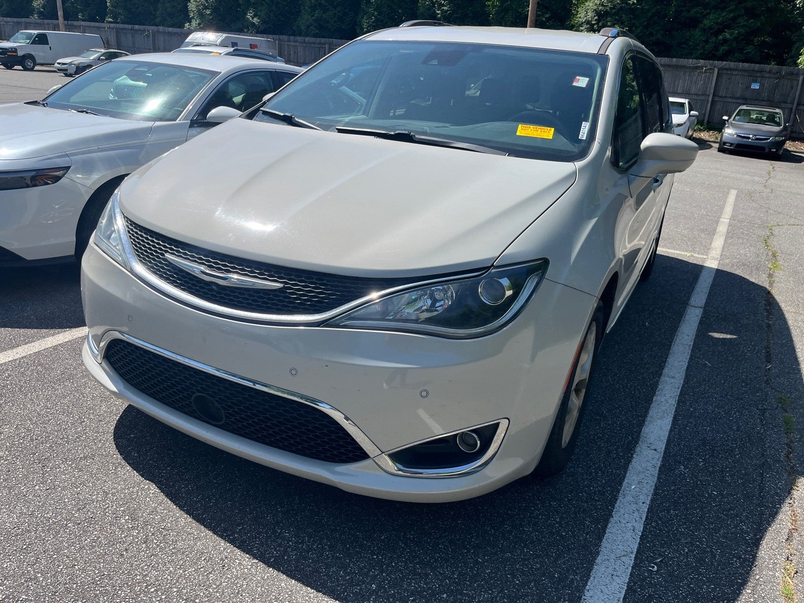 2017 Chrysler Pacifica Touring-L Plus