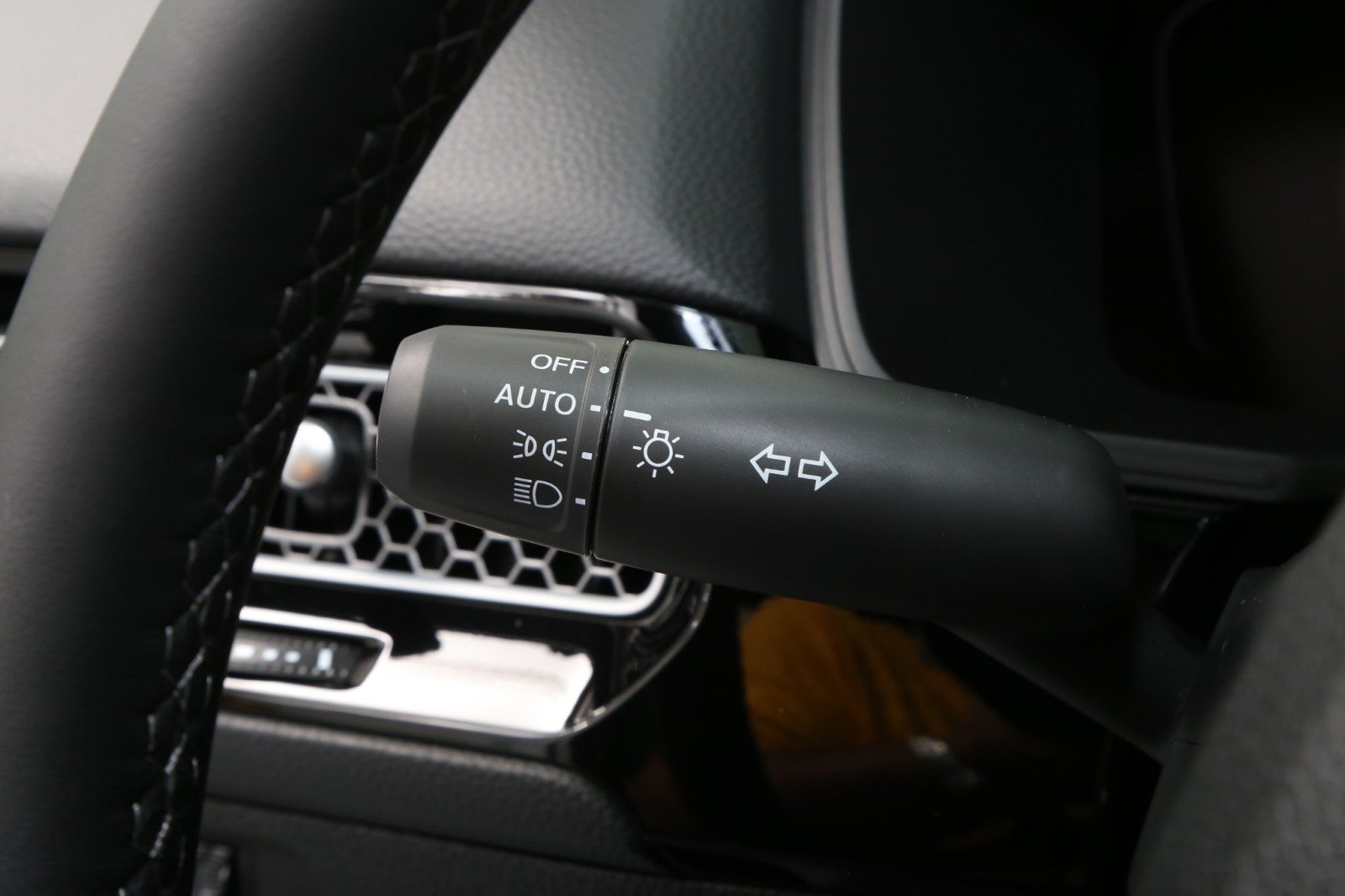 2025 Honda Civic Sedan Hybrid Sport