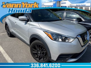 2020 Nissan Kicks SV