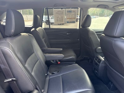 2022 Honda Pilot Touring 7-Passenger