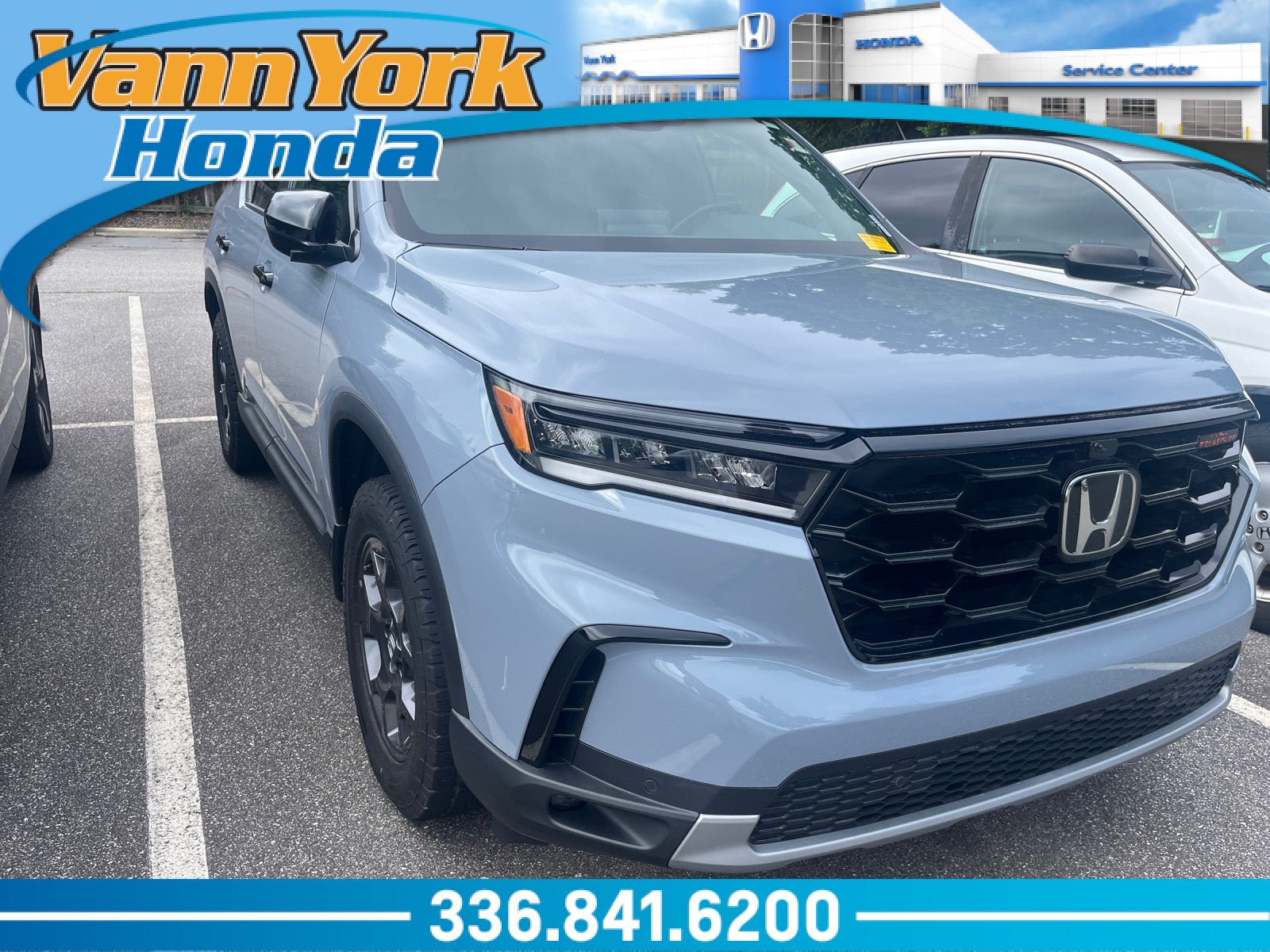 2024 Honda Pilot TrailSport AWD's photo
