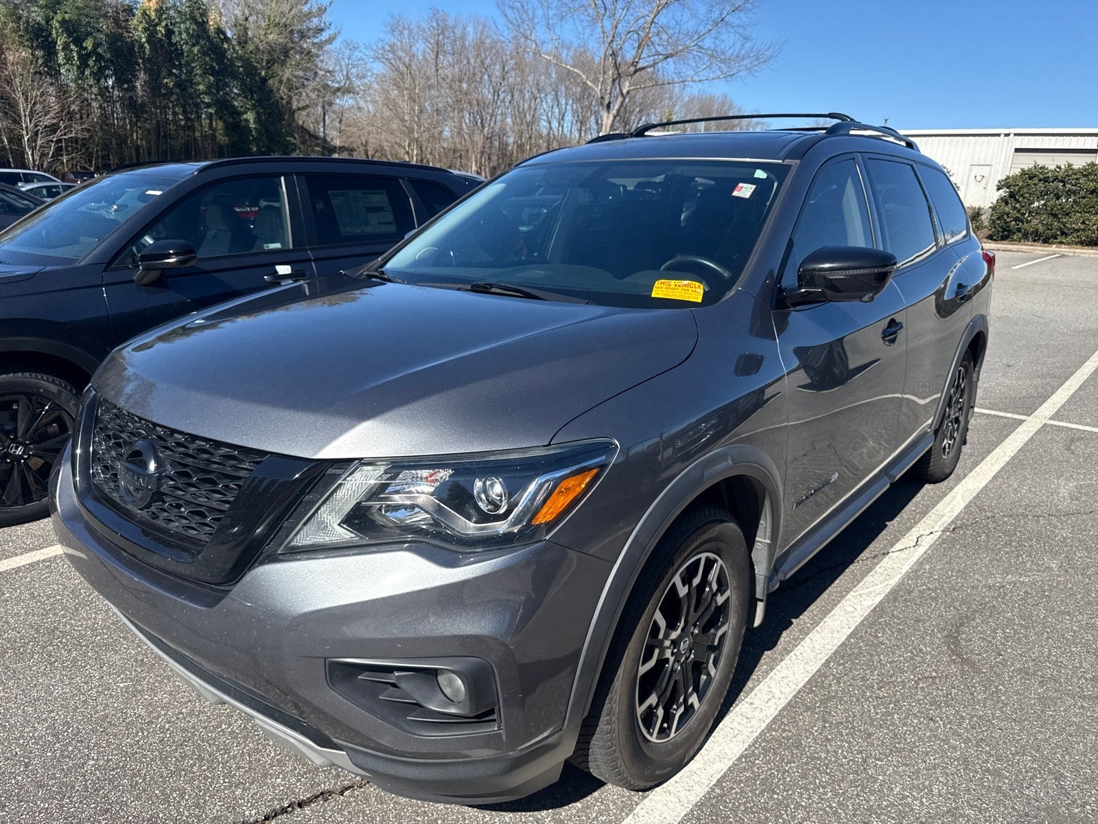 2020 Nissan Pathfinder SL