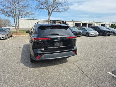 2022 Toyota Highlander L