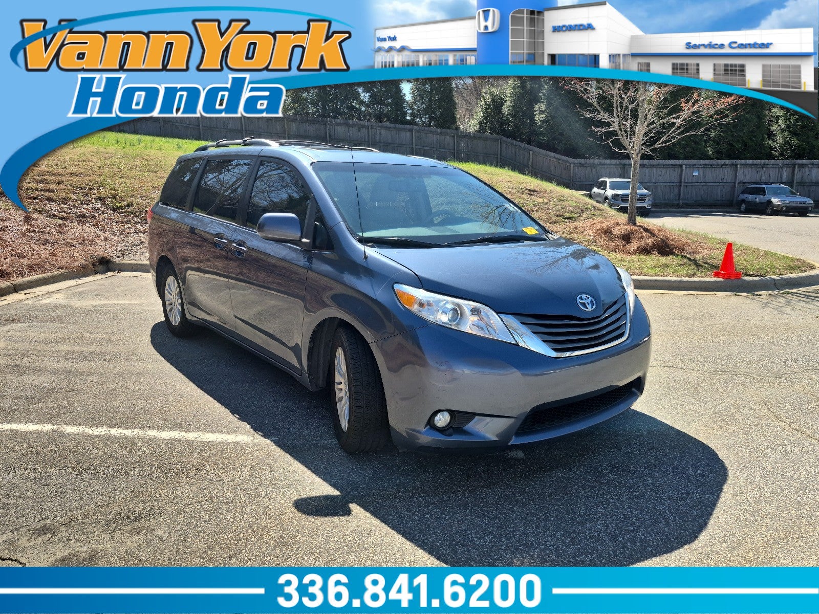 2014 Toyota Sienna XLE