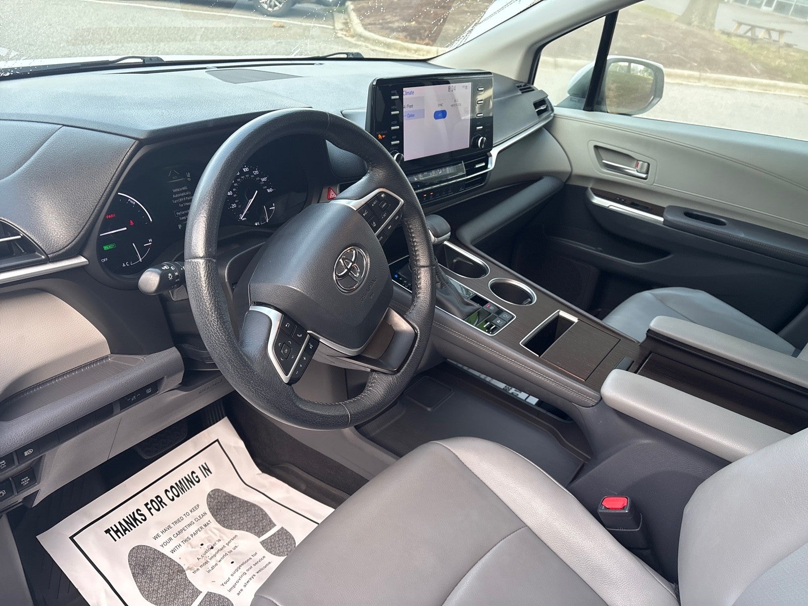 2022 Toyota Sienna XLE