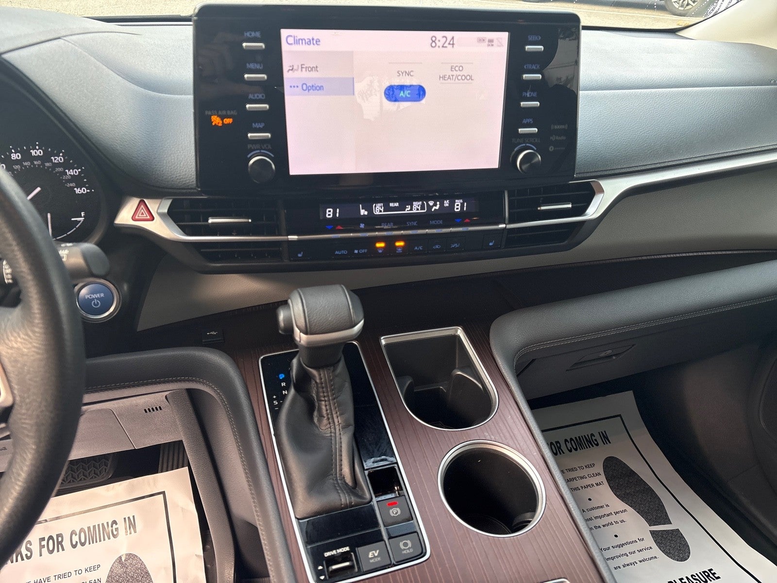2022 Toyota Sienna XLE