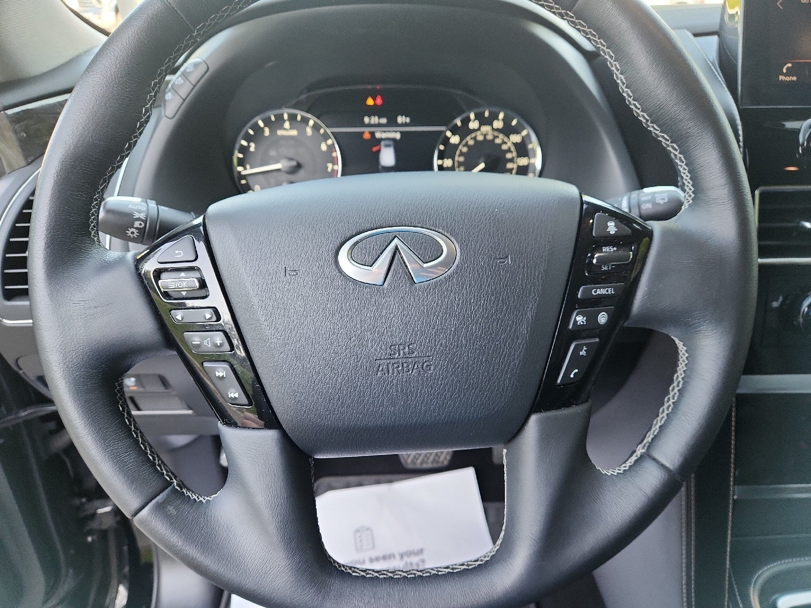 2022 INFINITI QX80 LUXE