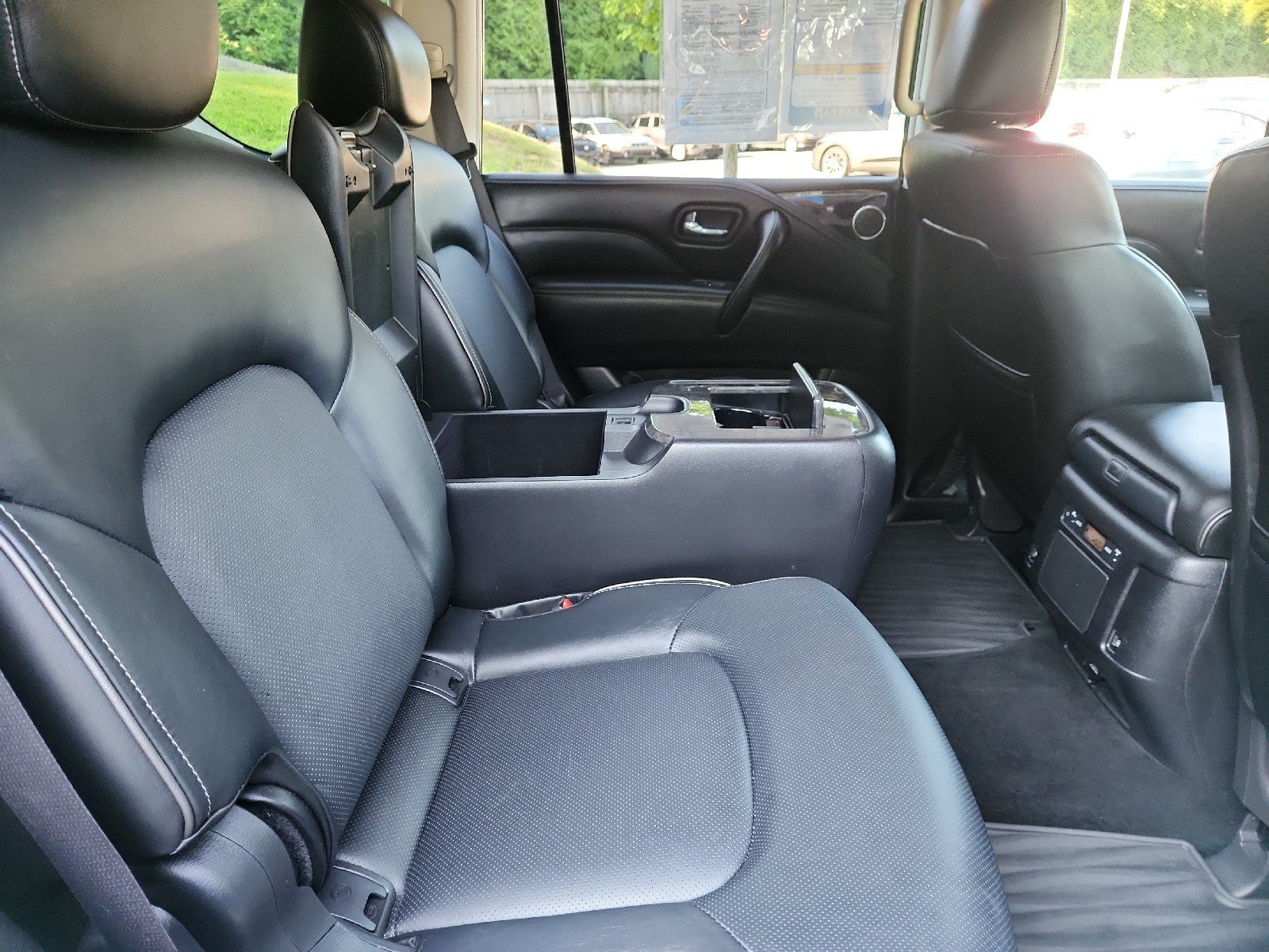 2022 INFINITI QX80 LUXE