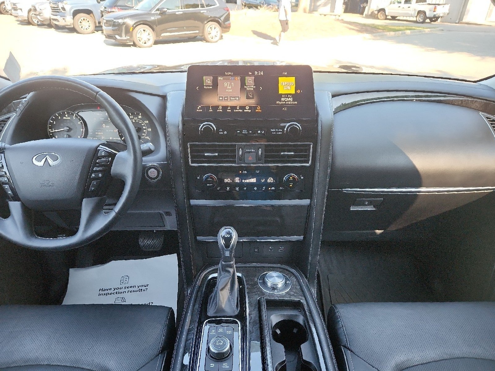 2022 INFINITI QX80 LUXE