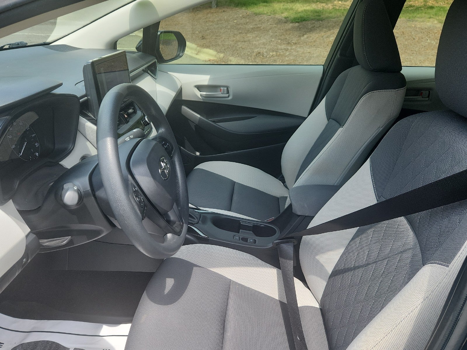2025 Toyota Corolla Hybrid SE