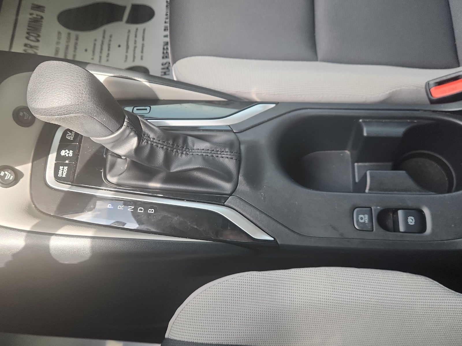 2025 Toyota Corolla Hybrid SE