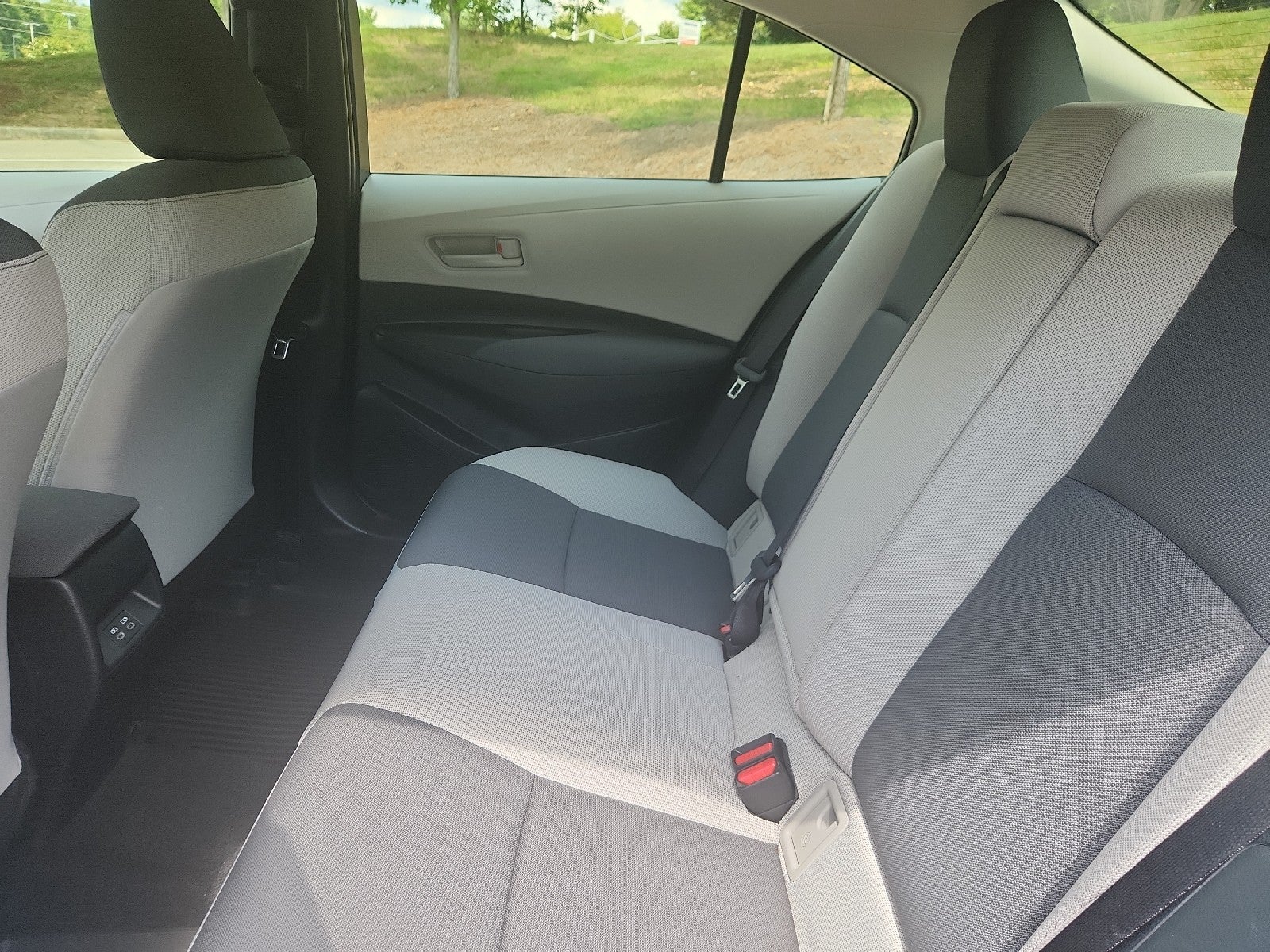 2025 Toyota Corolla Hybrid SE