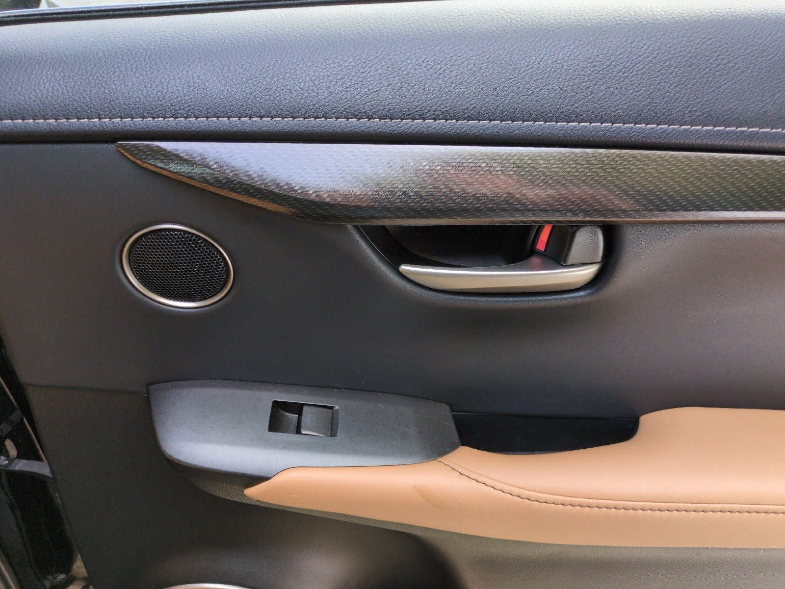 2016 Lexus NX 200t FWD 4dr