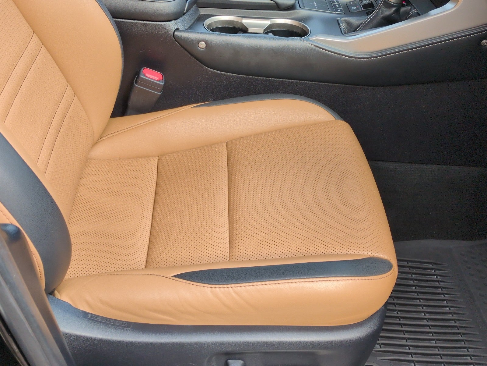 2016 Lexus NX 200t FWD 4dr