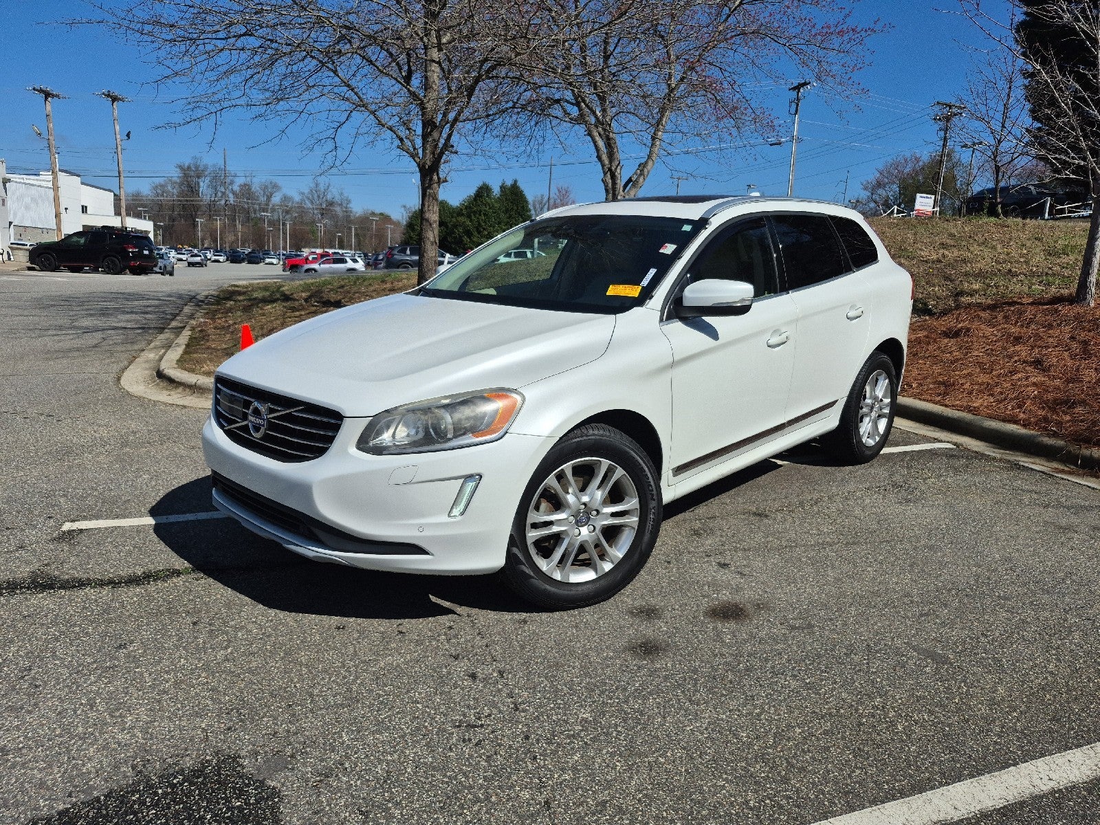 2016 Volvo XC60 T5 Drive-E Platinum