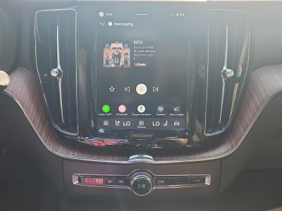 2023 Volvo XC60 Plus Bright Theme