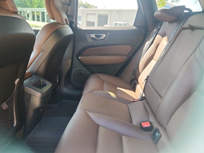 2023 Volvo XC60 Plus Bright Theme
