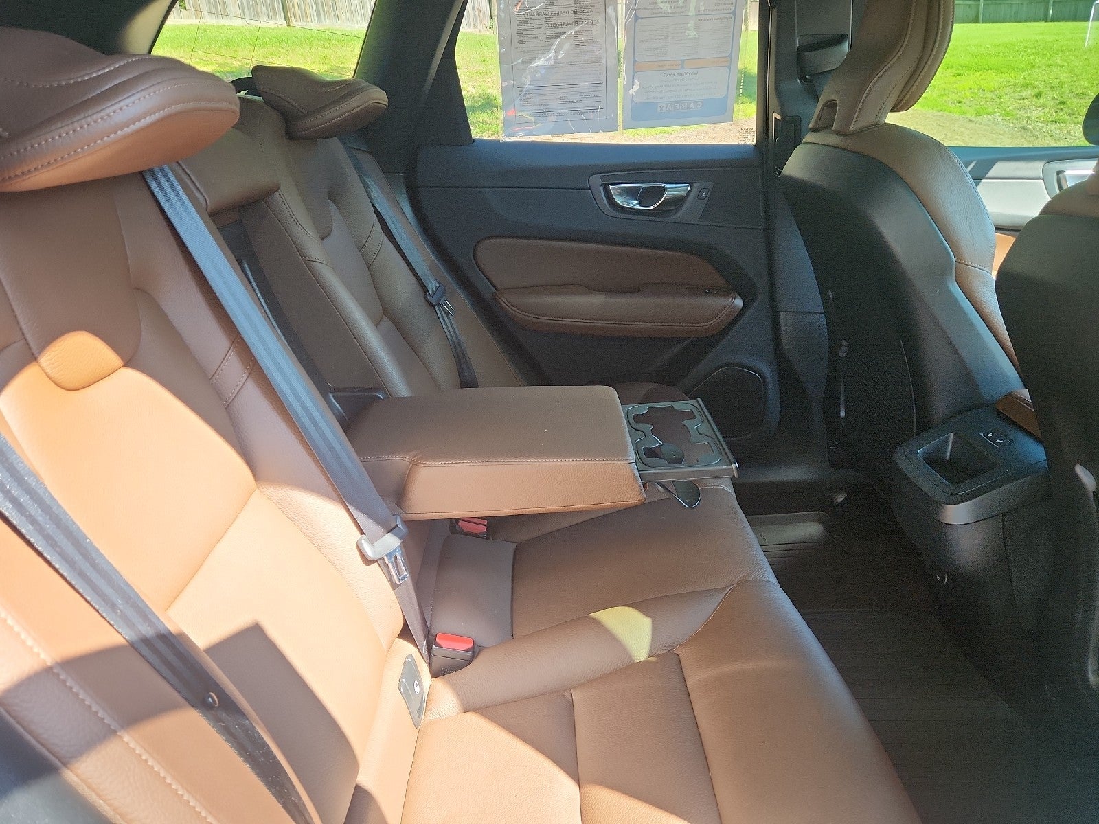 2023 Volvo XC60 Plus Bright Theme