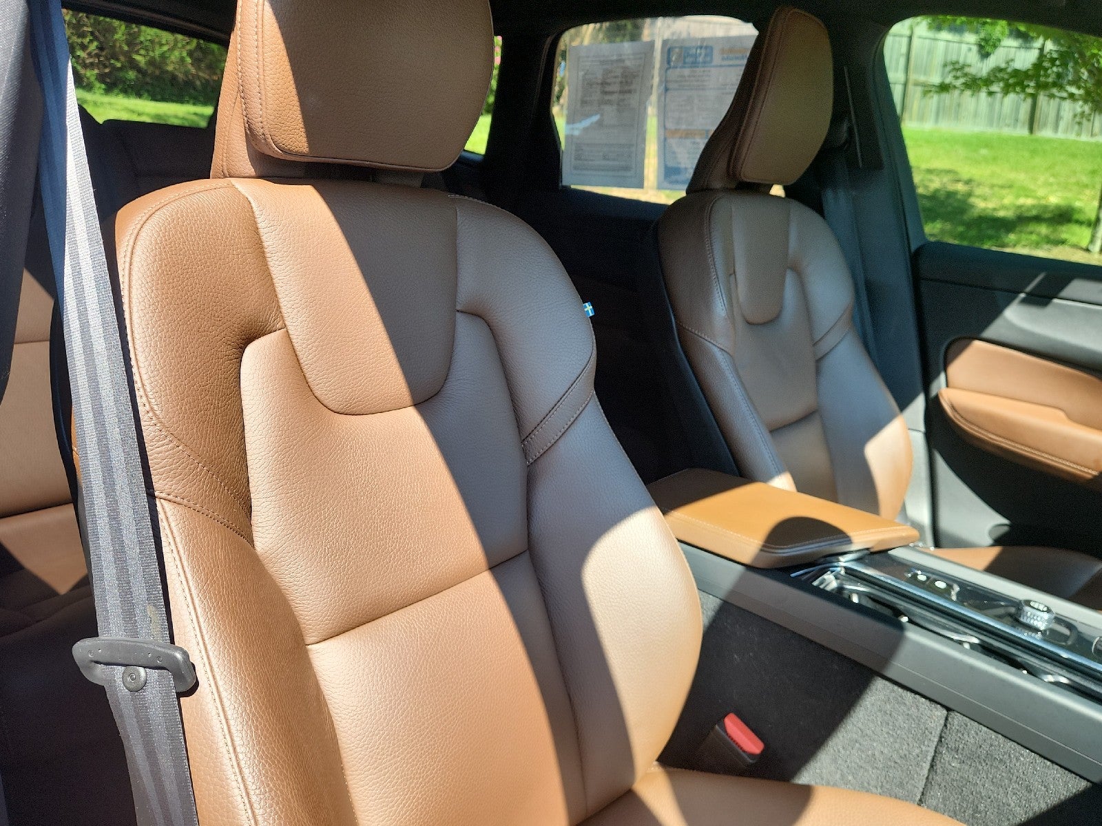 2023 Volvo XC60 Plus Bright Theme